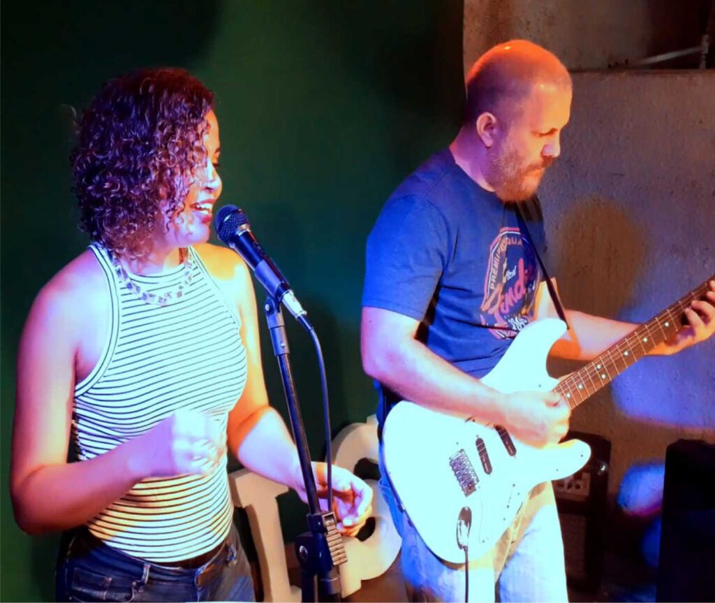 Mais que música: conexão, alegria e boas vibrações com cada apresentação!